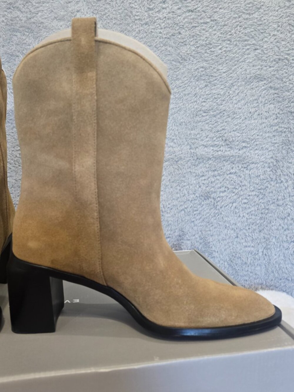Everlane Outlaw Boot Sand Suede Women's Sizes NEW in BOX - Picture 16 of 16
